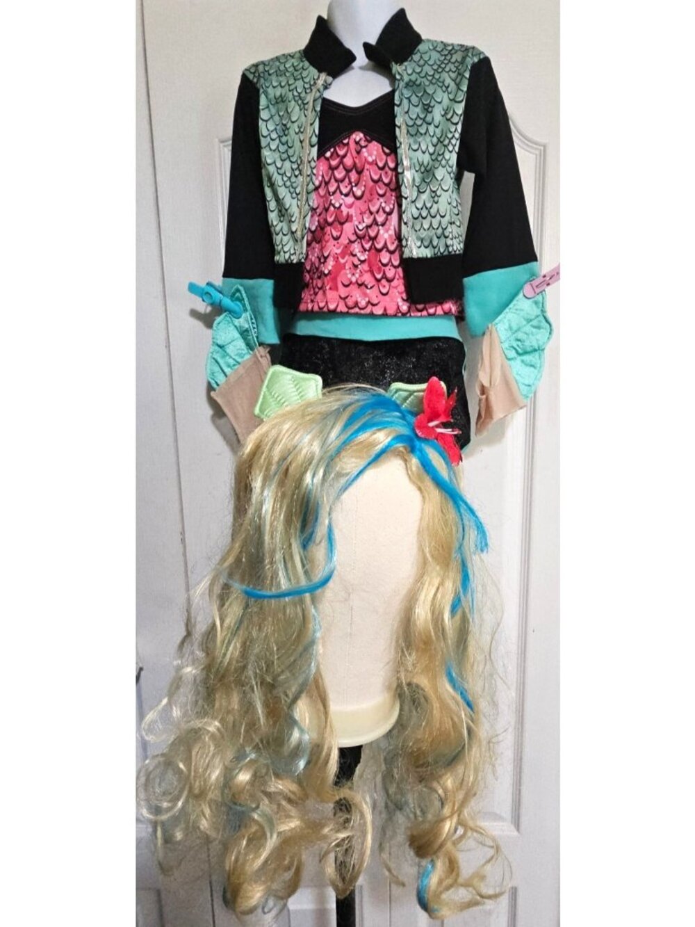 Monster High Blue Lagoona Costume Girl 4-6 Wig Jacket Fins Halloween Kids Rubies